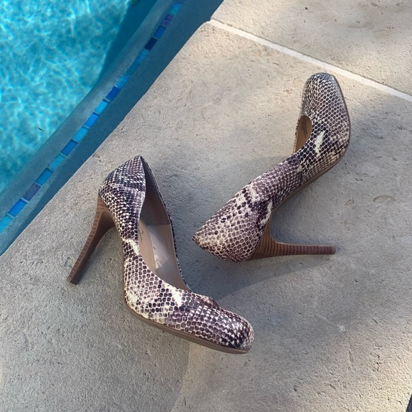 Jessica Simpson Calie Rounded Toe, high heeled pumps in faux reptile skins, 10 - Picture 6 of 11